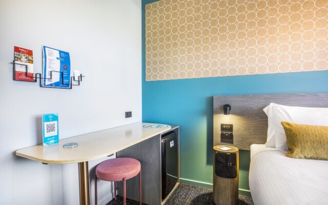 Royal Hotel by Nightcap Social