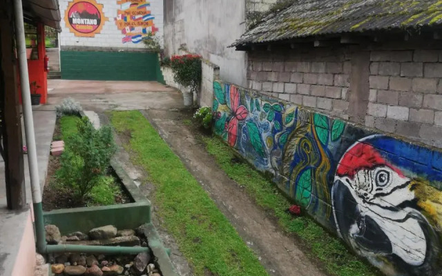 Montano Camping & Hostel