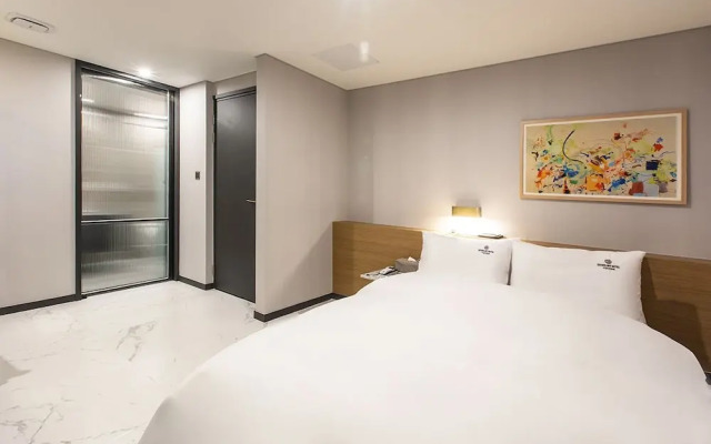 Browndot Hotel Yeonhwari