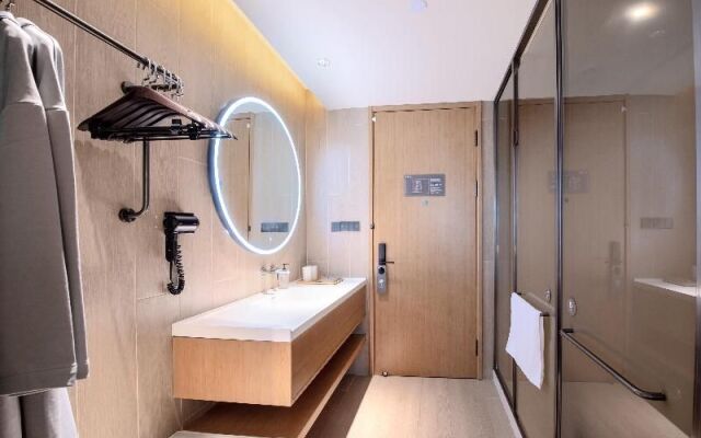 Ji Hotel Shanghai Meilong Wanhui International Plaza