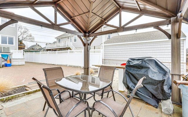 Bright Milford Beach House w/ Outdoor Shower