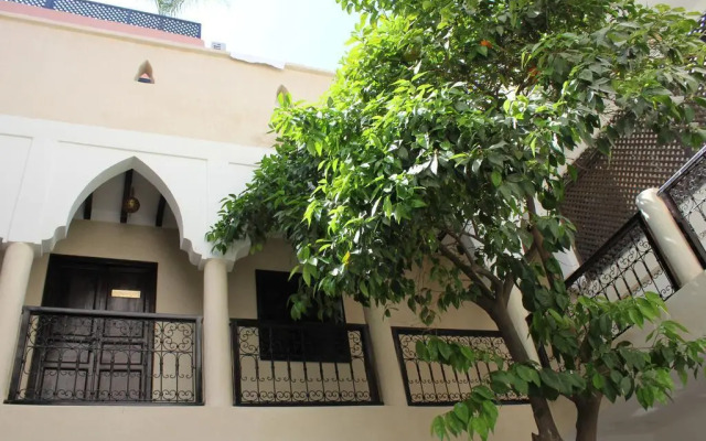 Riad Dar Lyna