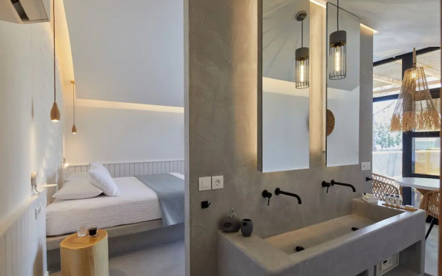 Oscar Beachfront Suites-Adults Only