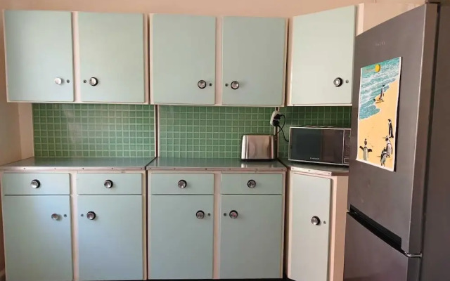 Boulders Beach Hotel, Cafe and Curio