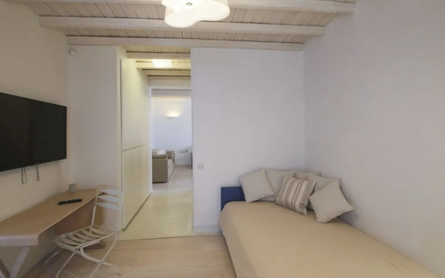 Bluewave Villa