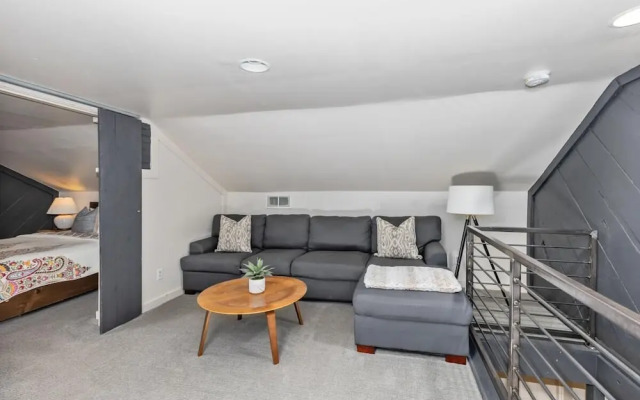 Hummingbird - One Bedroom Apartment, Sleeps 2