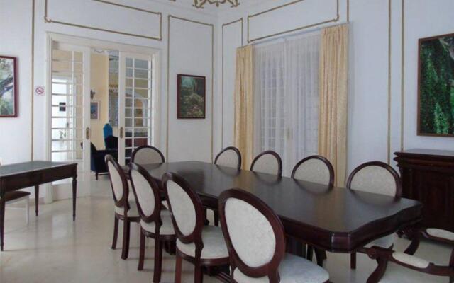 Hotel E Mirazul