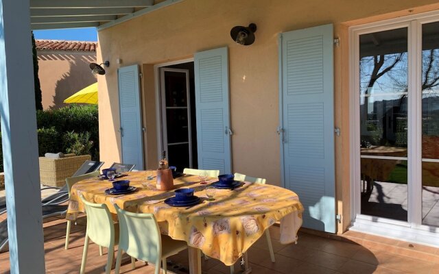 Luxurious Holiday Home in Les Issambres with Swimming Pool