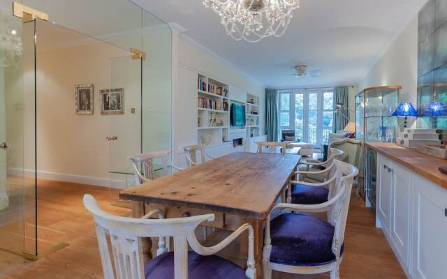 Luxury 2 Bed Flat With Garden In Wimbledon