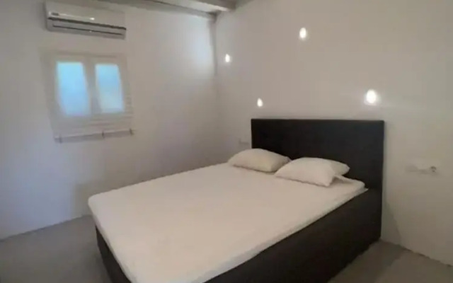 Charming Apartment in Ano Mera