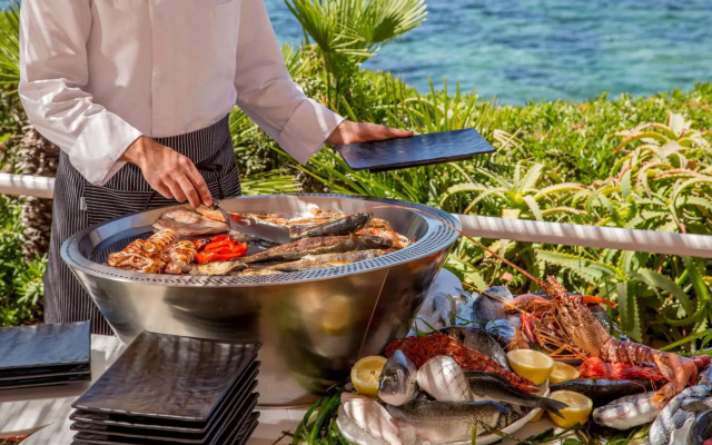 El Faro Hotel & Spa