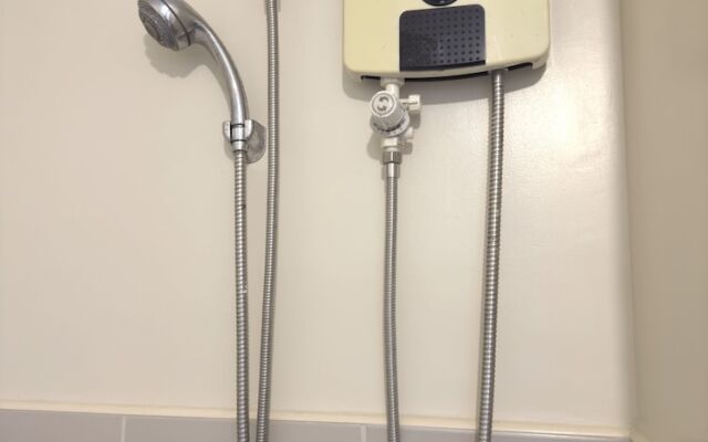 Elegant 2 Bedroom Unit Avida27