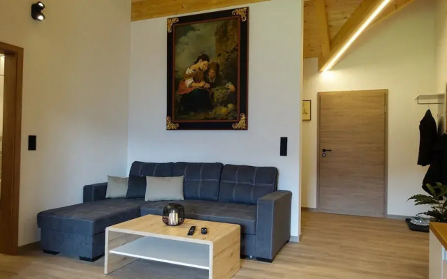 Apartment in Kaunerberg Near Lake