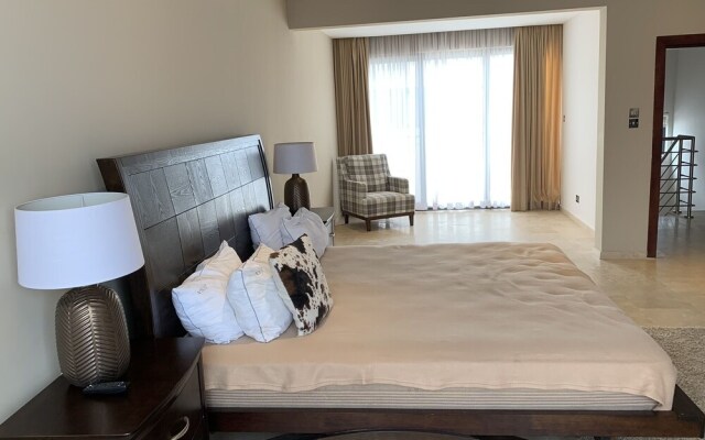 Euneva Court Townhouses - Bentley Place