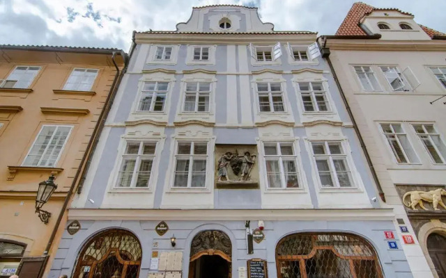 Old Town Charming Apartments