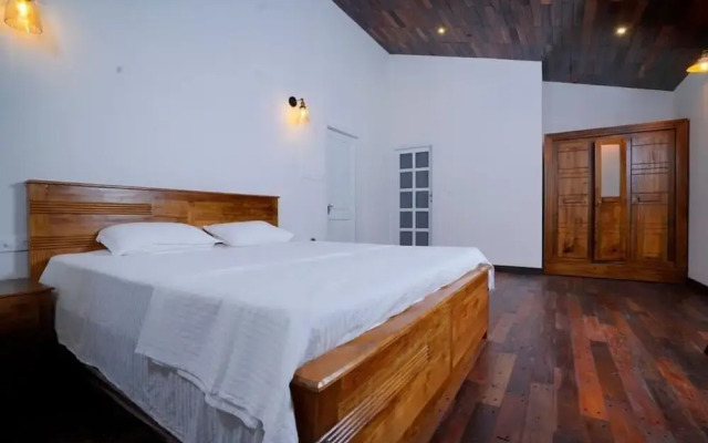 Riverside GuestHouse