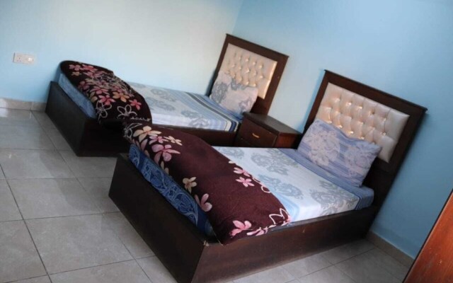 Al Maha Hostel And Apartments