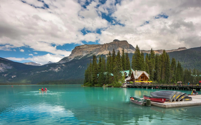 Emerald Lake Lodge