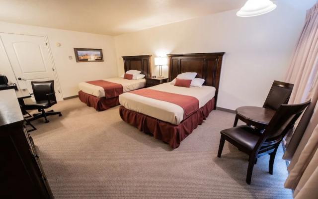 Clover Creek Inn