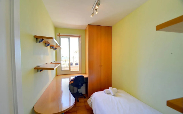 La Marina Sea Front Apartment by Hello Apartments Sitges