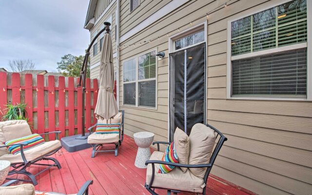 Pet-friendly Kennesaw Townhome w/ Deck!