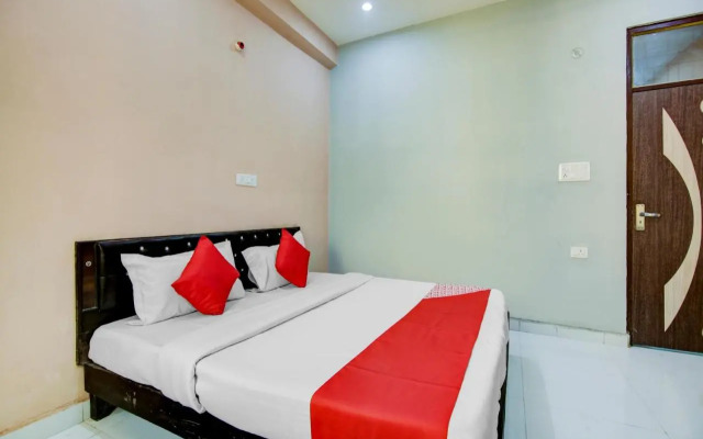 Oyo 80512J Eco Park Hotel