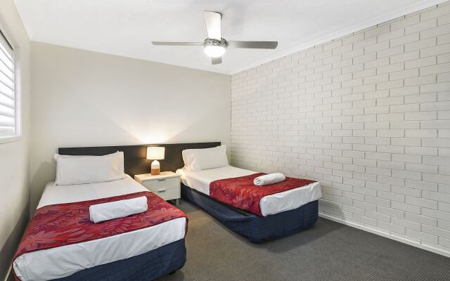 Broadbeach Travel Inn Apartments