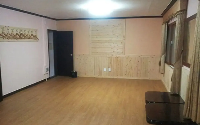 Baegyang Hotel
