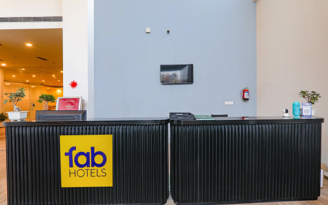Fabhotel Landmark