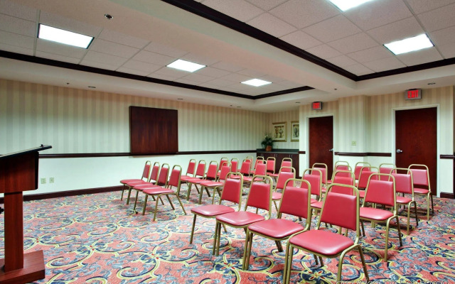 Holiday Inn Express Hotel & Suites Chesapeake by IHG