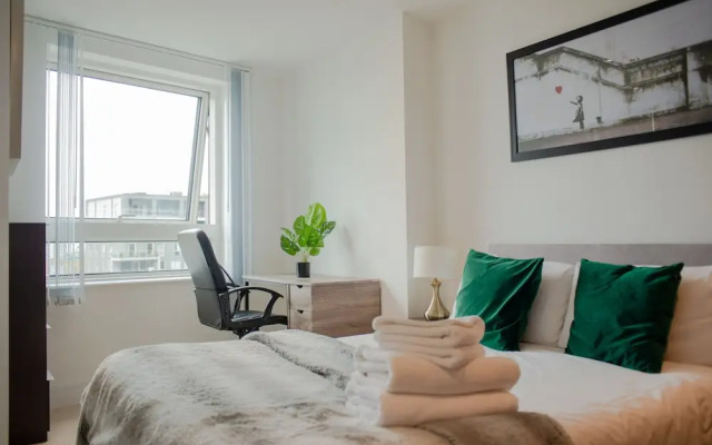 Lincoln Plaza Serviced Apartments Canary Wharf by TheSquare