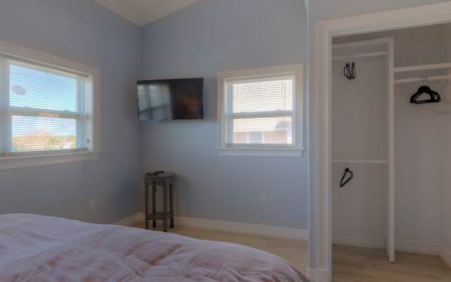 Yellow B - Pet Friendly - Beach Views