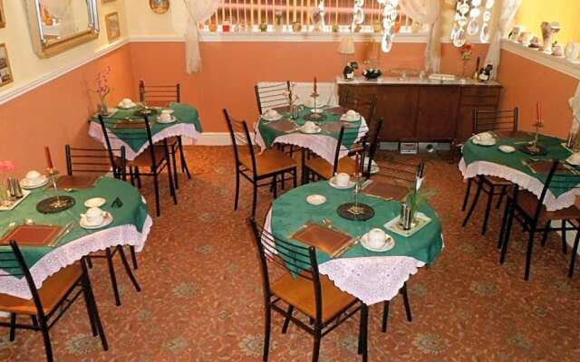 Camelot Hotel