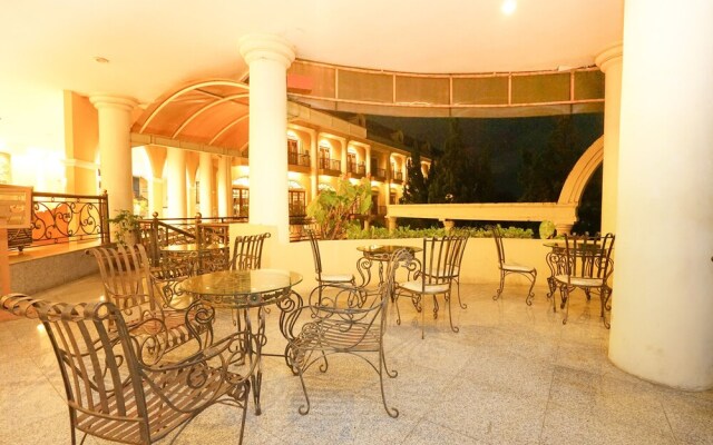 Tretes Raya Hotel And Resort