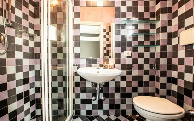 Onda in Cattolica With 2 Bedrooms and 2 Bathrooms