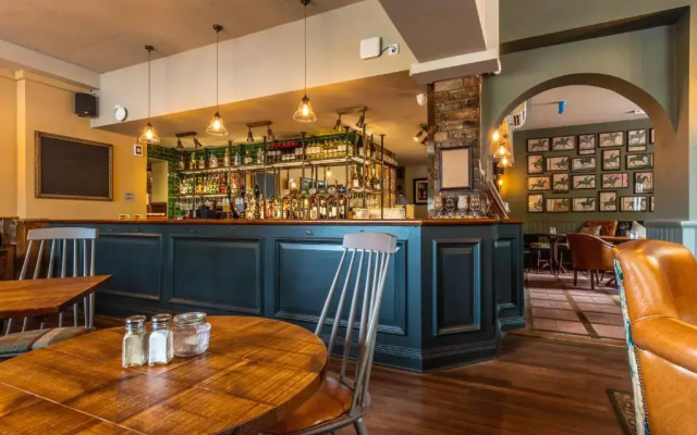 Greyhound Hotel