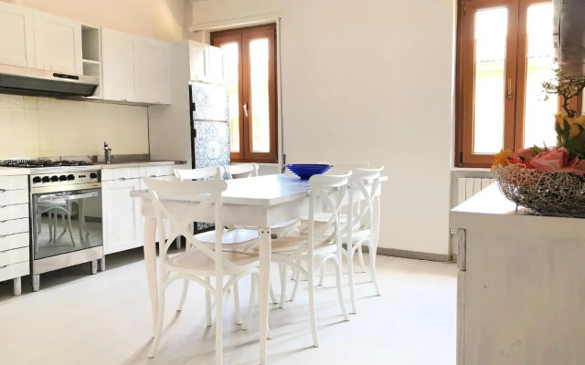 CLUA Holiday House