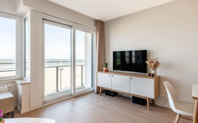 Winoc 302 Luxury Family Apartment on the Dike