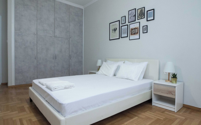 Panormou Modern Elegant 3 Bd Balcony Apt