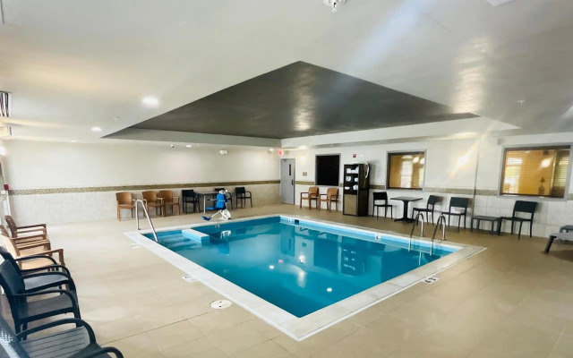 Comfort Inn & Suites Virginia Beach - Norfolk Airport