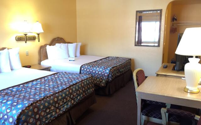 Anaheim Discovery Inn & Suites