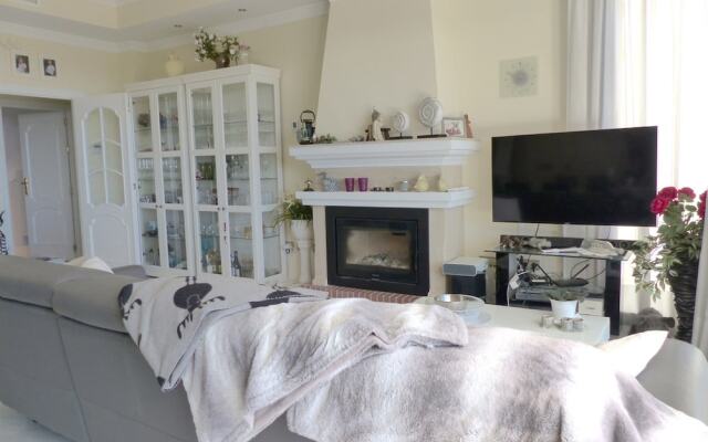 107333 - Villa in Mijas