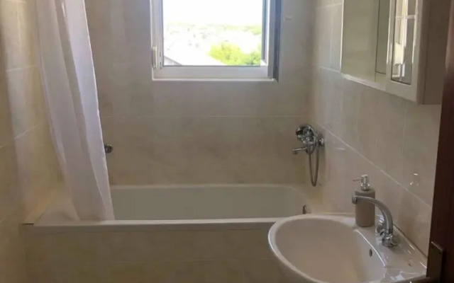 Sabina - Parking - A3