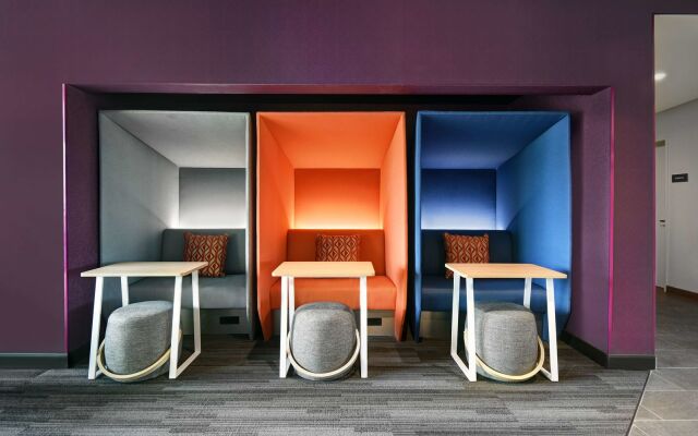 Tru by Hilton Monroe