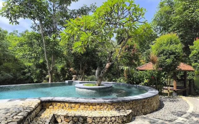 Tanjung Lima Villas Labuan Bajo