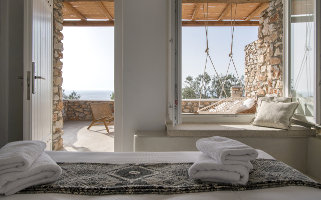 Mythic Paros