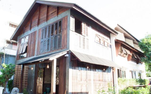 ONCE (upon a time) Chiang Mai Boutique Home