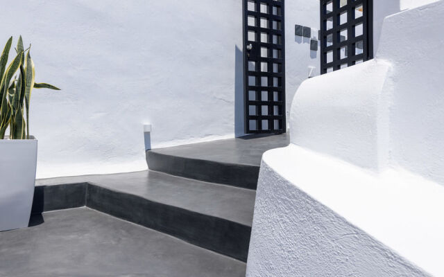 Solstice Luxury Suites