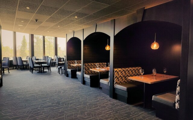 The Hotel at Falcon lake