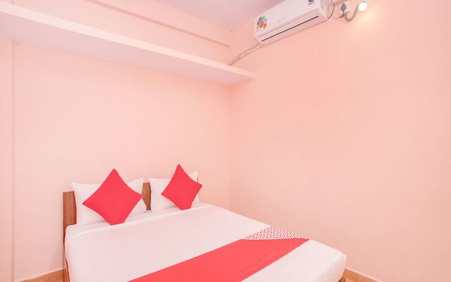 OYO Flagship 11419 Surya Residency